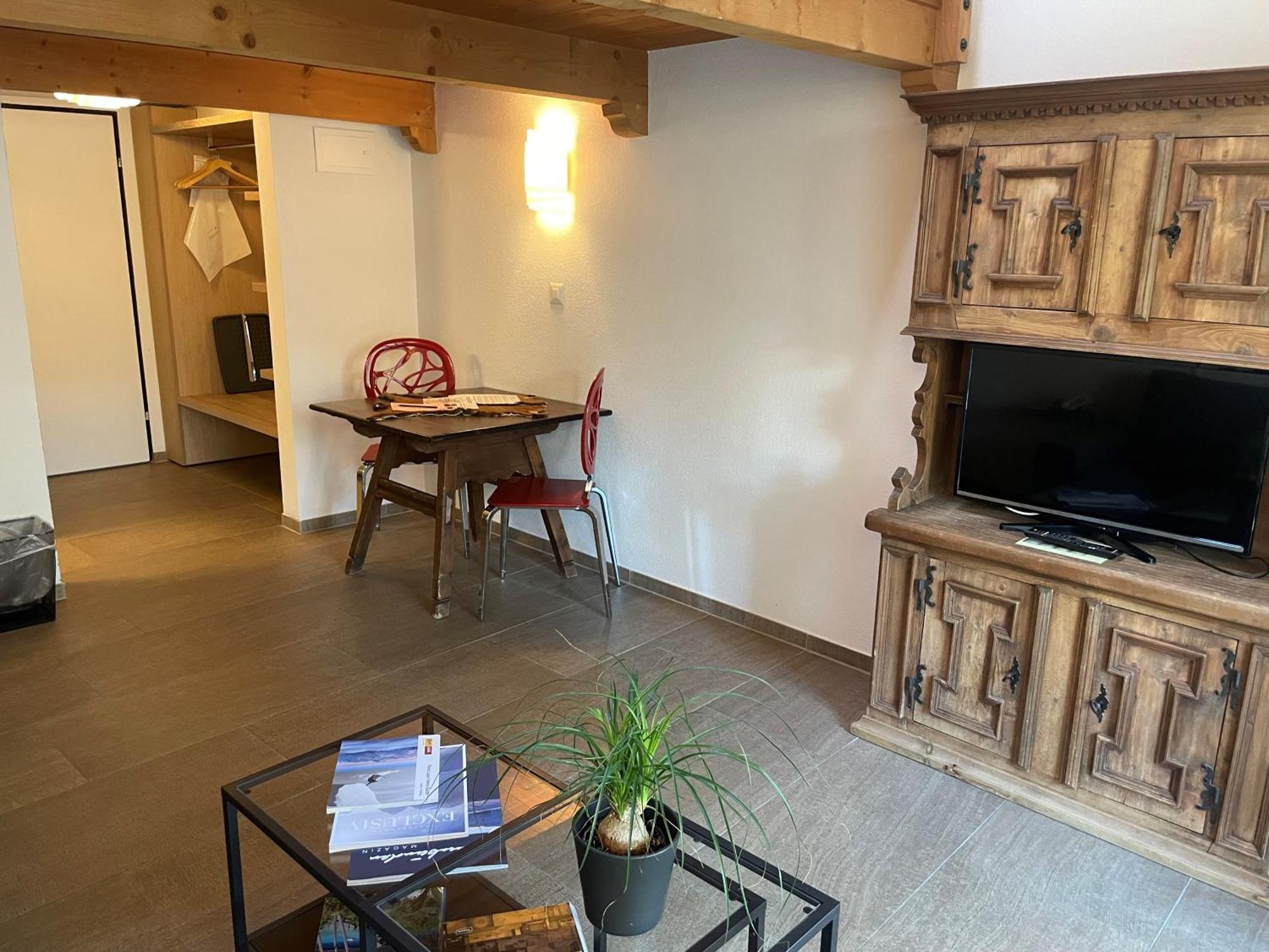 Hotel Des Alpes Флімс Екстер'єр фото