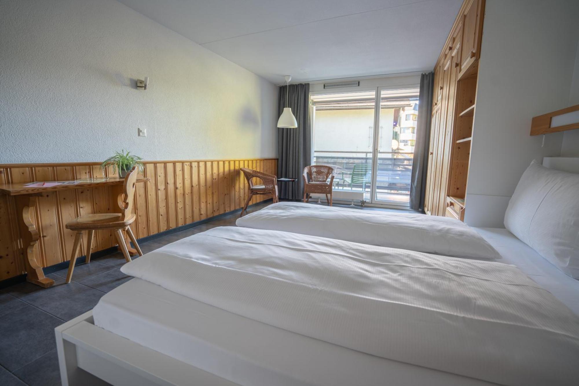 Hotel Des Alpes Флімс Екстер'єр фото