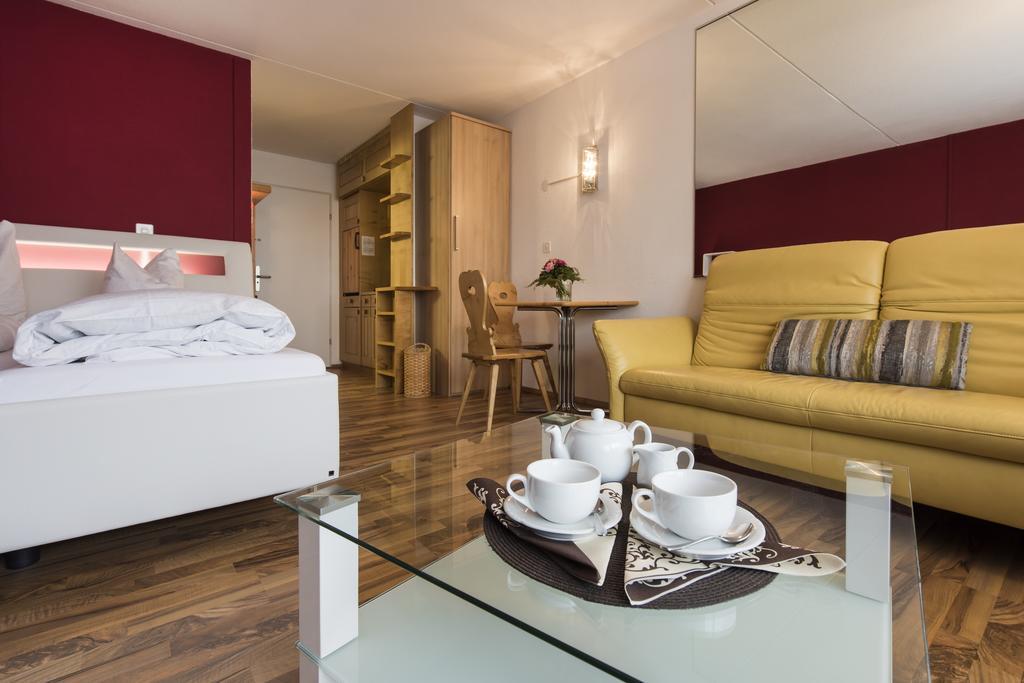 Hotel Des Alpes Флімс Екстер'єр фото